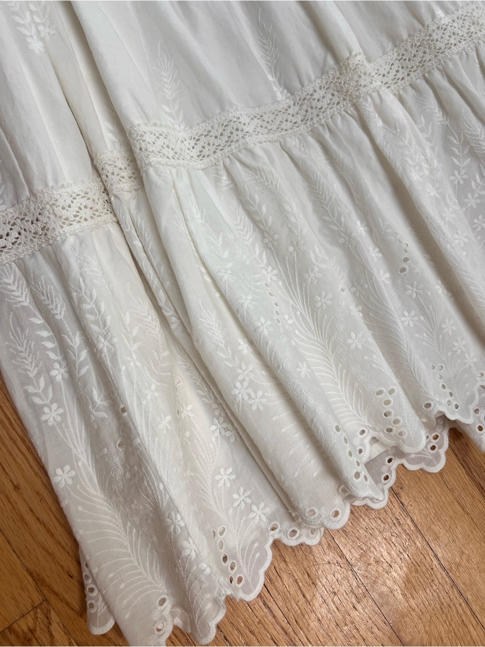 Anthropologie Boho Crochet Bodice Embroidered Eyelet Dress - Picture 4 of 4
